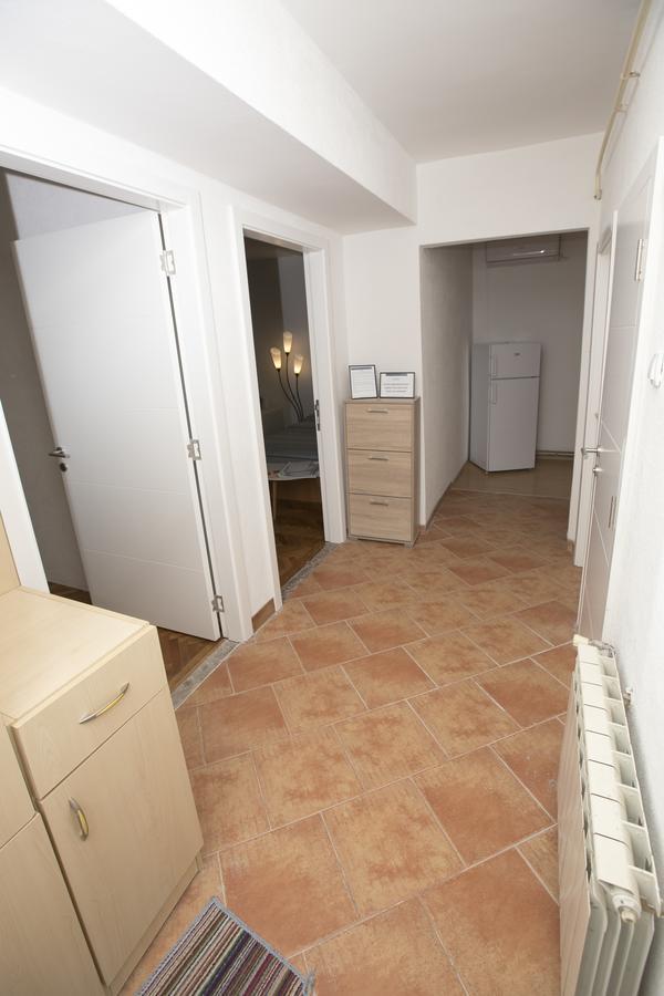 Downtown 3 Bedroom Apartment Сараєво Екстер'єр фото