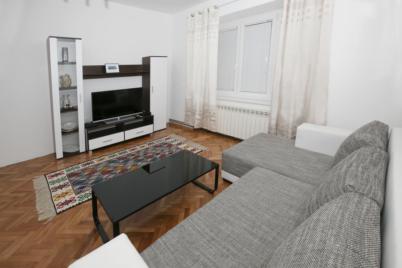 Downtown 3 Bedroom Apartment Сараєво Екстер'єр фото